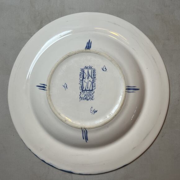 Deborah Sears ISIS Bowl Playful Monkey Sitting on a Pillow England 7 2/8" - Picture 5 of 7